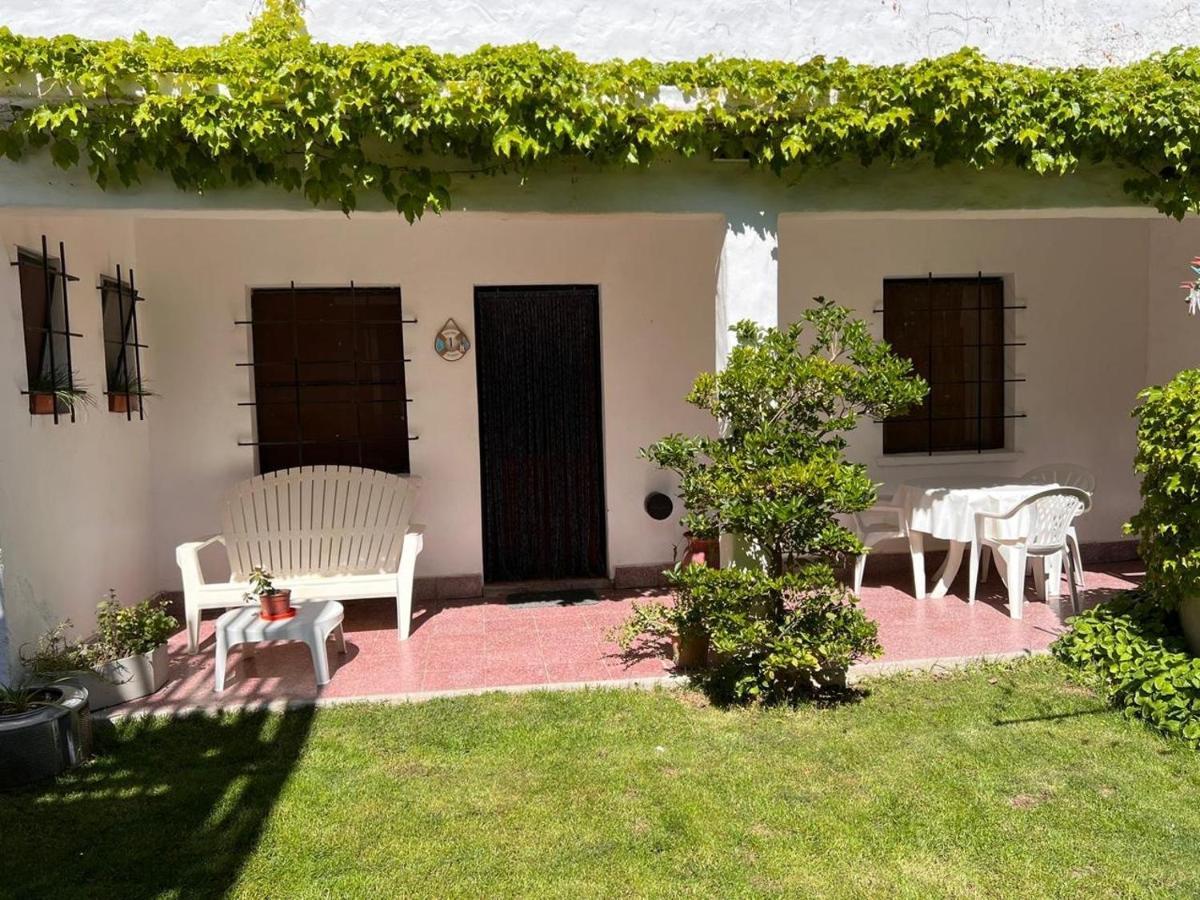 Hosteria Isabel Departamentos Y Habitaciones Con Bano Privado Лас Грутас Екстериор снимка