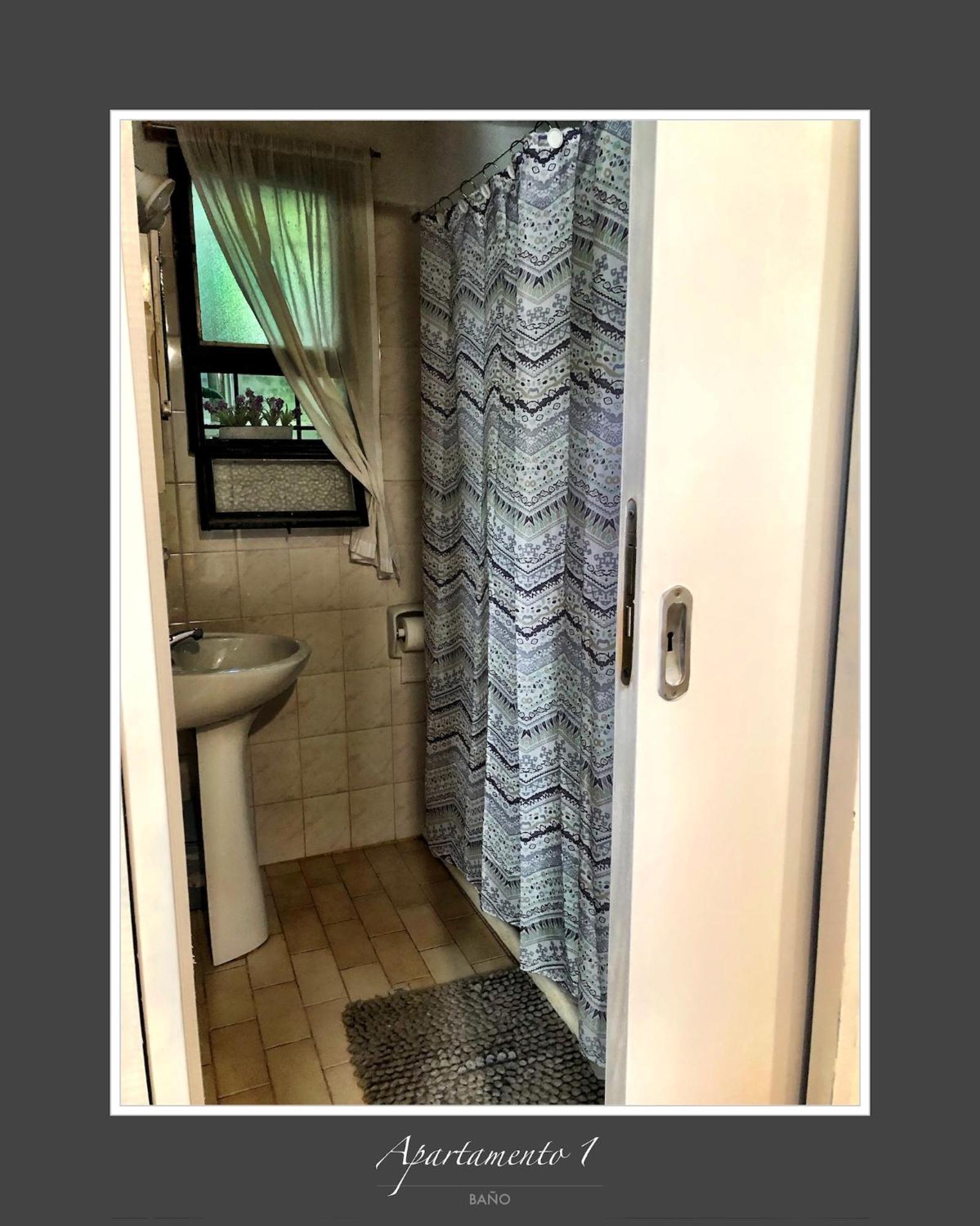 Hosteria Isabel Departamentos Y Habitaciones Con Bano Privado Лас Грутас Стая снимка